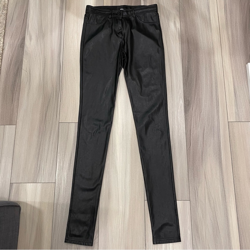 WILFRED FREE Aritzia Faux Leather Pants / Leggings Size 0 Slim Fit Soft Lining